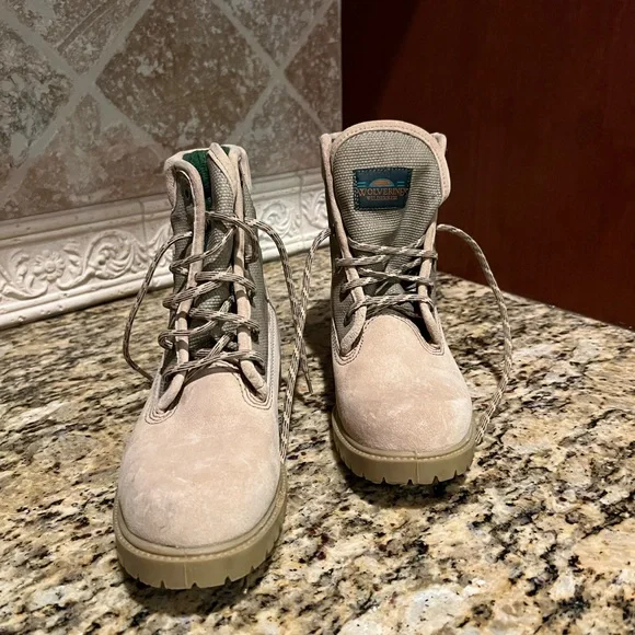 NWOT Wolverine Wilderness Tan Suede Hiking Boots Woman's Size 7.5 Vintage! - Picture 7 of 16